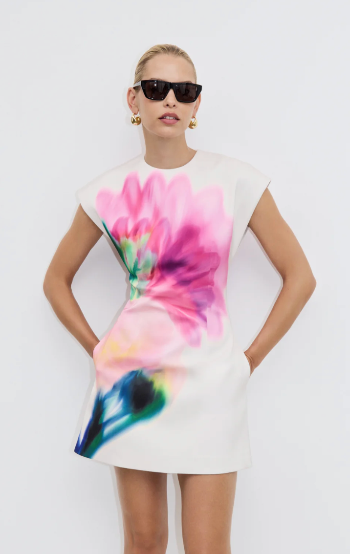 Rebecca Vallance - Dahlia Blossom Mini