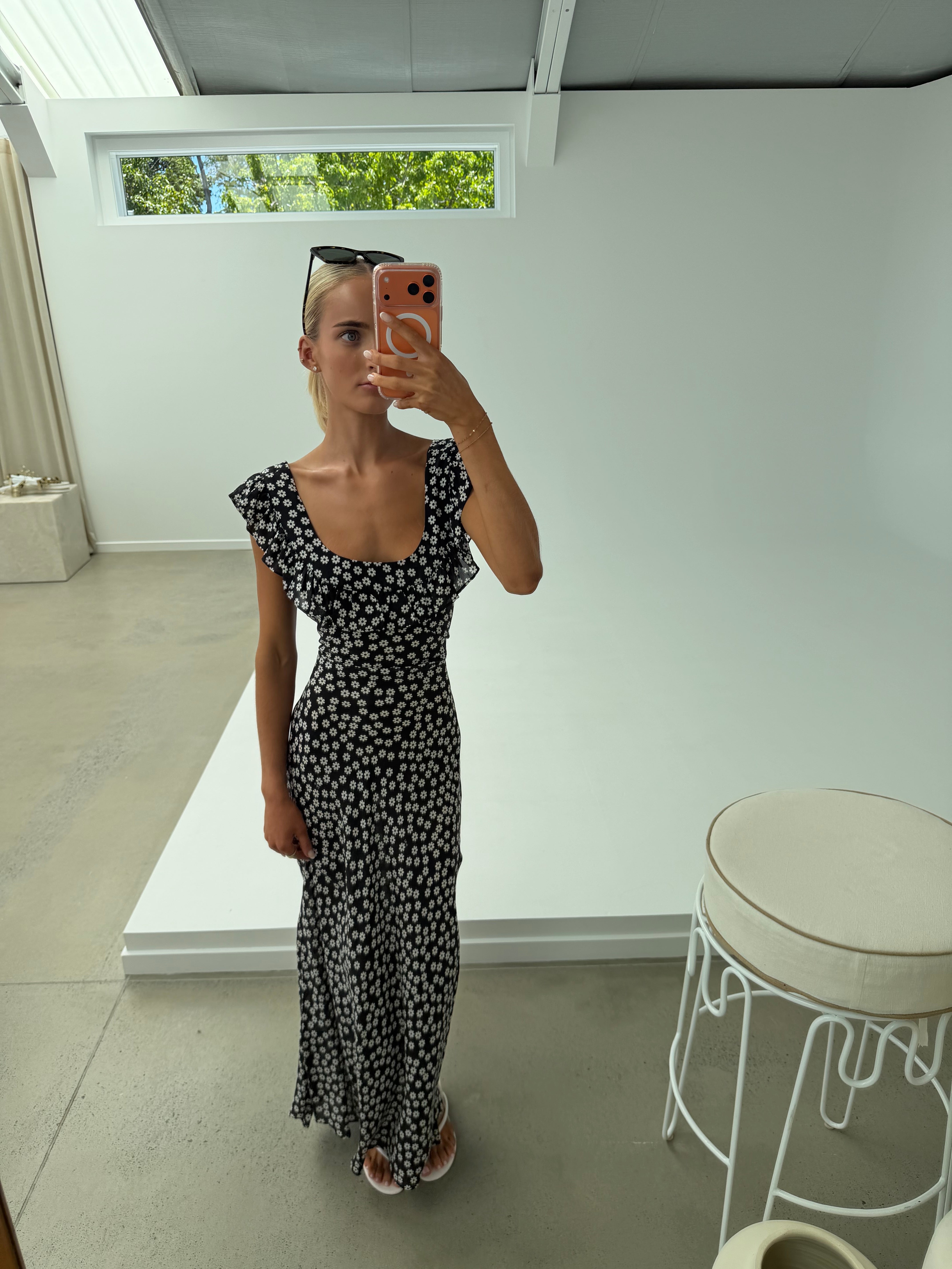 Realisation Par The Minnie – ABC Dress Hire