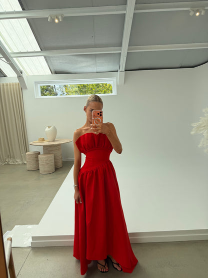 Elliatt Laurel Sleeveless Maxi Dress In Red